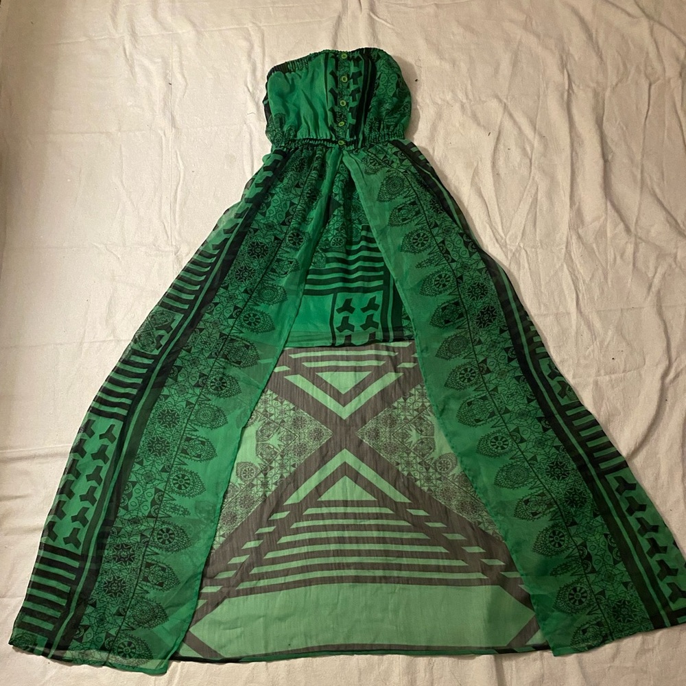 Black and green strapless dress
